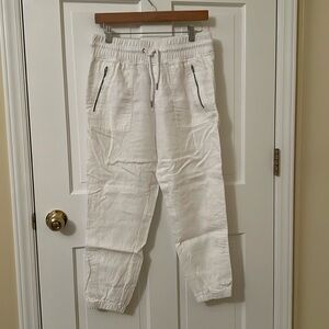 Athleta white Cabo linen joggers 6P